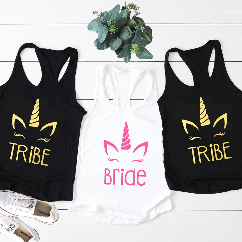 Жилет милый Единорог Графический надпись «Bride Tribe» безрукавки для женщин забавные девичник вечерние футболка Для женщин с глубоким вырезом, платье подружки невесты, команда Подарочные бак