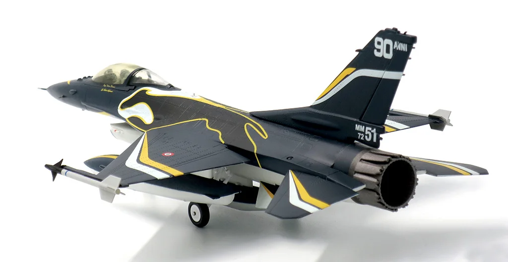 Прекрасно 1: 72 итальянская авиация F16A модель самолета из сплава коллекция