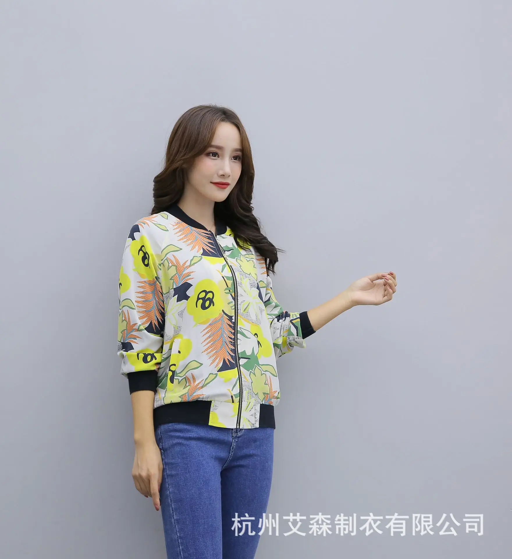 

Origional Real Silk Female Jacket Loose Fashion's Glitter Spring And Autumn Fashion Mulberry Silk Baseball Uniform 2019 New Prod