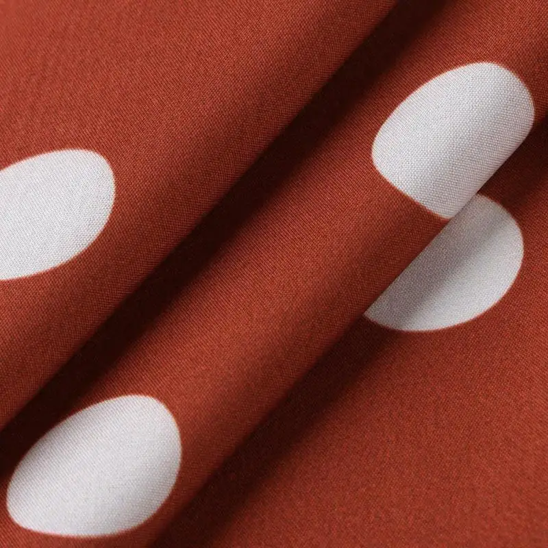 Рисунок 5 - Женское длинное платье в горошек