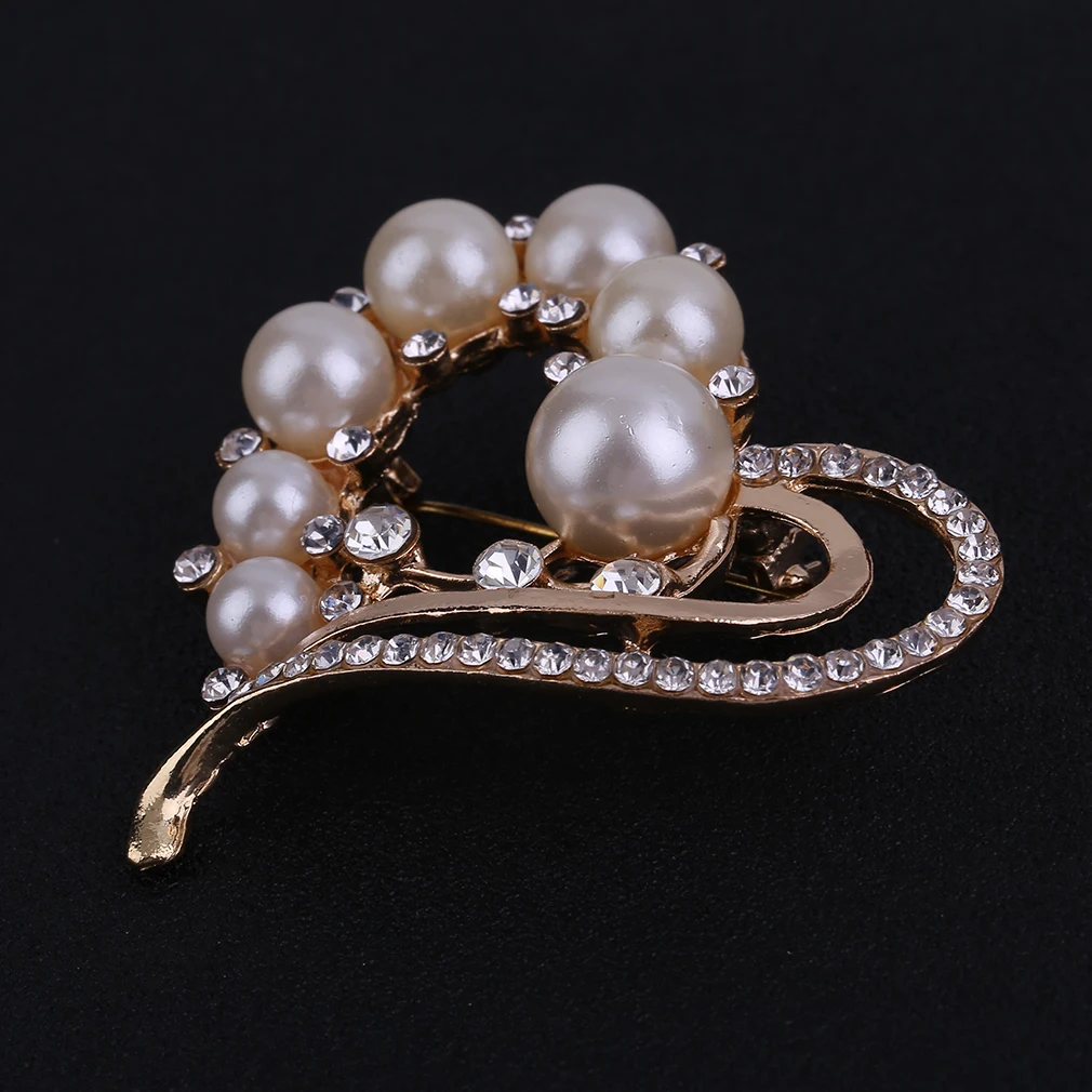 Elegant Fashion Brooches For Women Flower and Heart Design Rhinestone Golden Plated Brooch Pins Luxury Jewelry