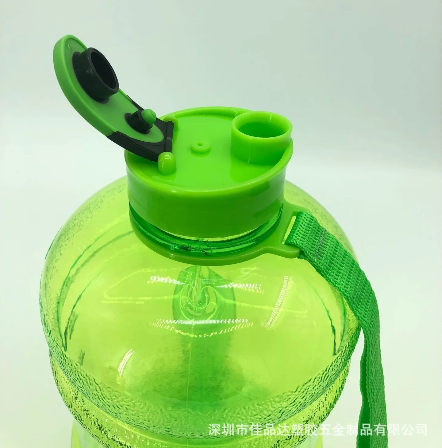 Лидер продаж 2.2L крышка флип тренажерный зал большой емкости Спортивная Бутылка пищевой класс PETG пластиковые производители питания