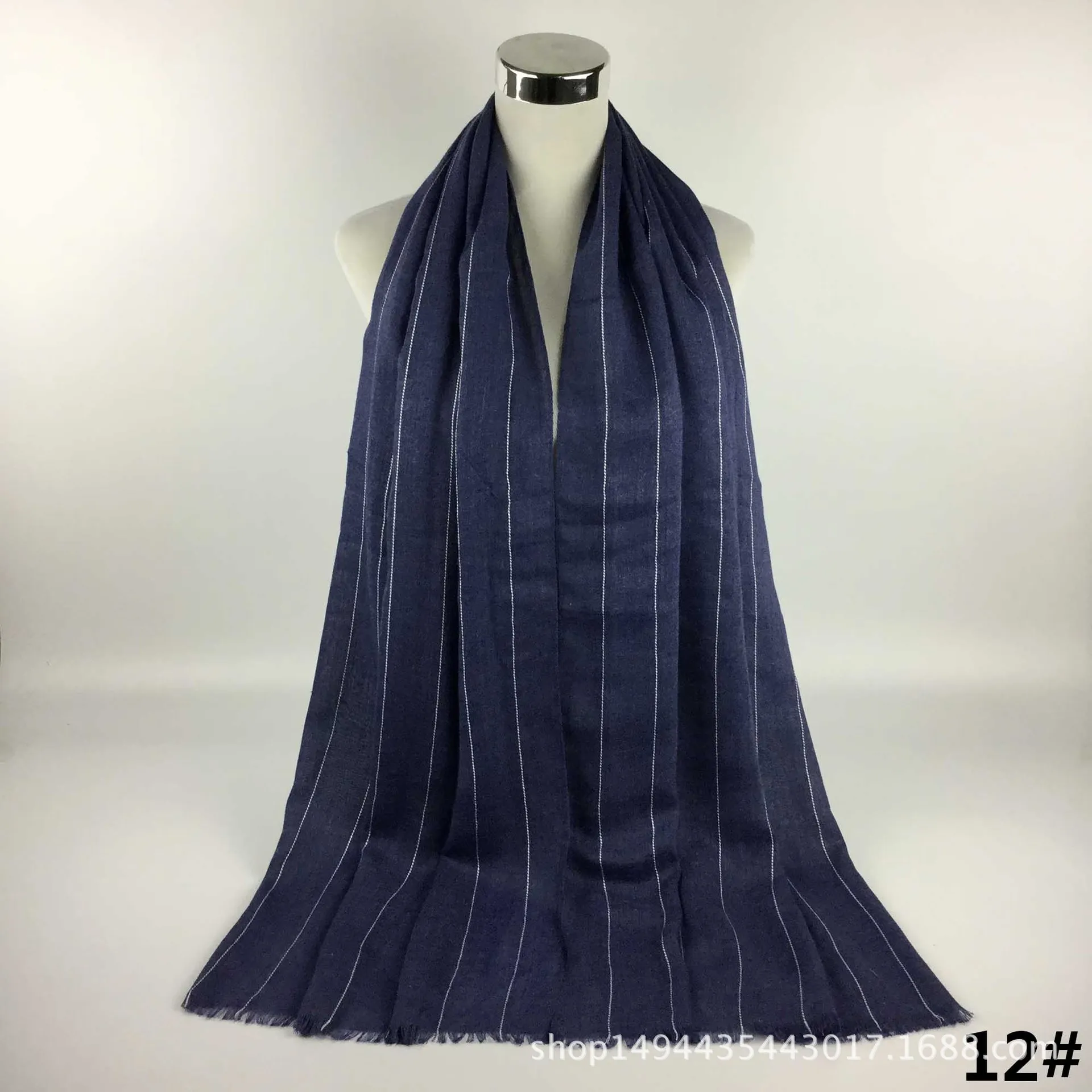 Manufacturers Direct Selling New Style Versitile Fashion White Line Stripes Scarf Women's Top Grade Cotton Silk Scarves Tassels