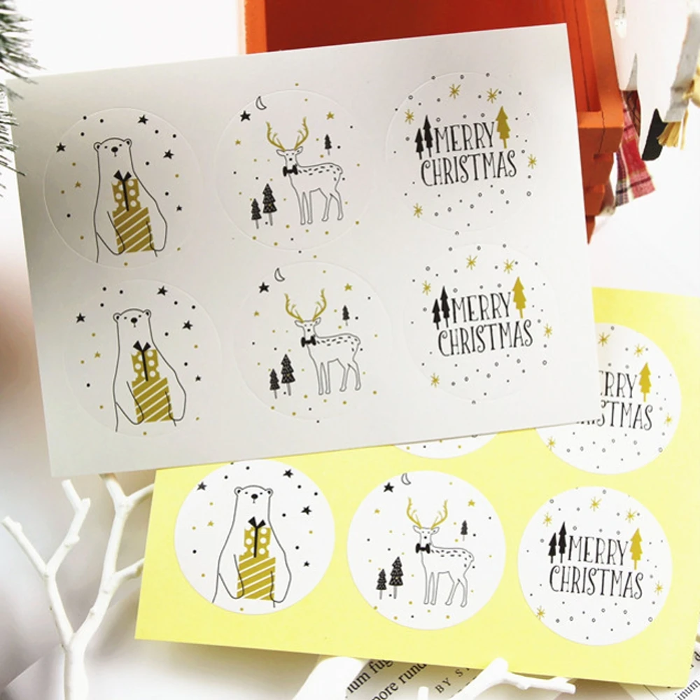 60Pcs/Pack Round Merry Christmas Golden Bear Deer Gift Box Packaging Sealing Label Kraft Sticker Baking DIY Stickers