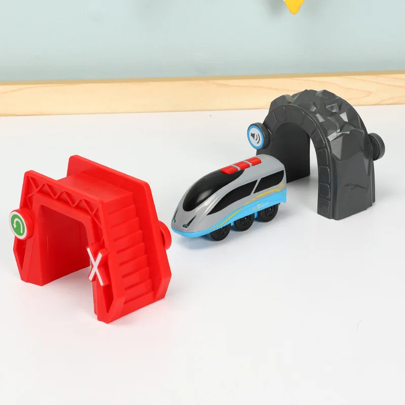 

Wireless Induction Sounding Electric Car Magnetic Link Small Train Crossing the Cave Compatible with BRIO Wooden Track Toy
