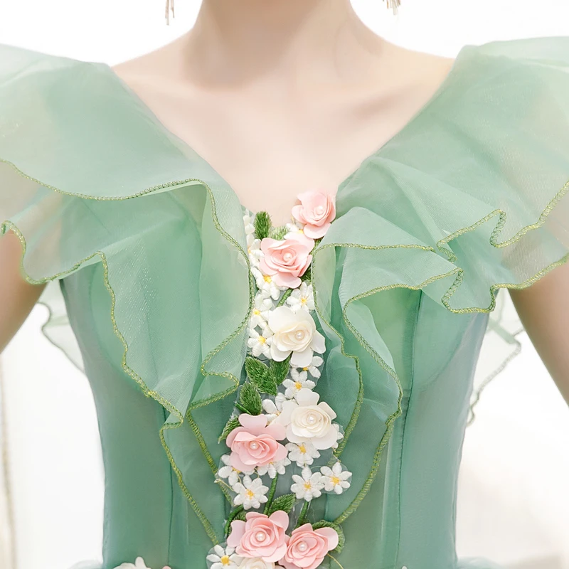 Quinceanera Dress New Elegant V-neck Party Prom Ball Gown Sweet Flower Vintage Quinceanera Dresses Plus Size Customized