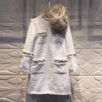 

New round collar fund of doll dress pocket pearl long sleeved dress is female have hat