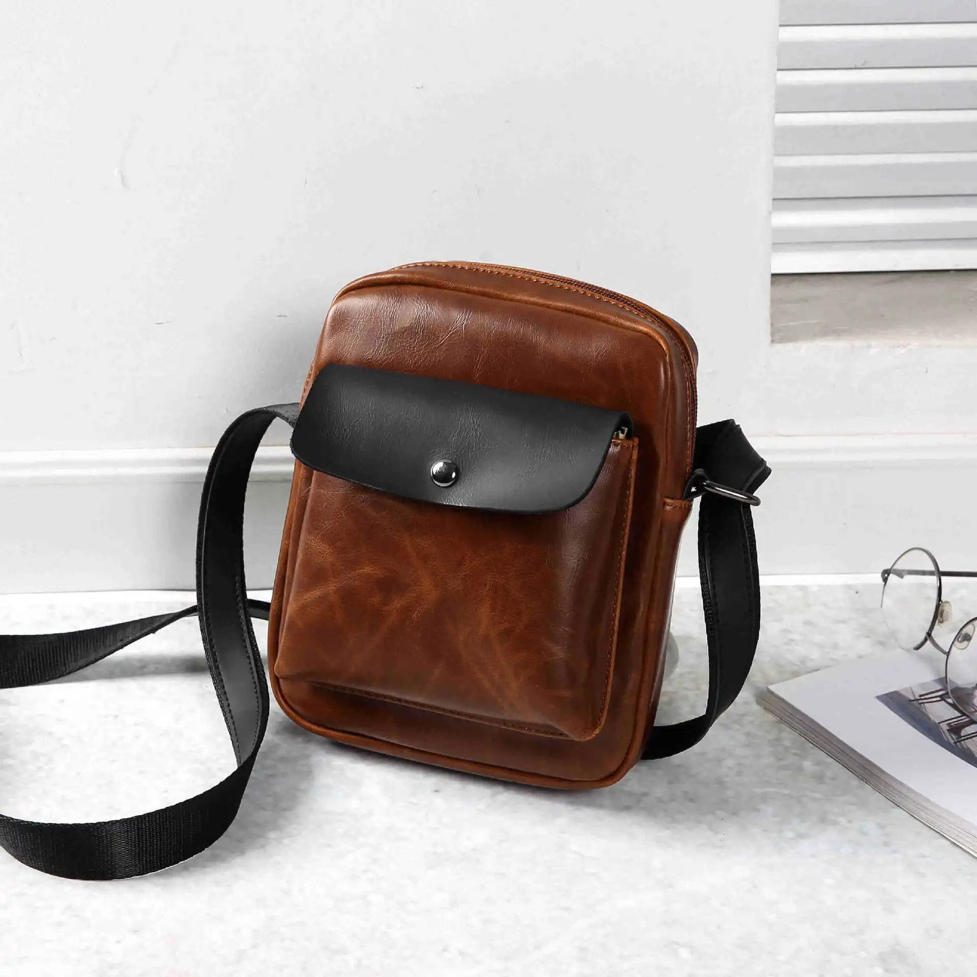 

Retro men's bag, single shoulder bag, man's oblique satchel bag, man's bag.