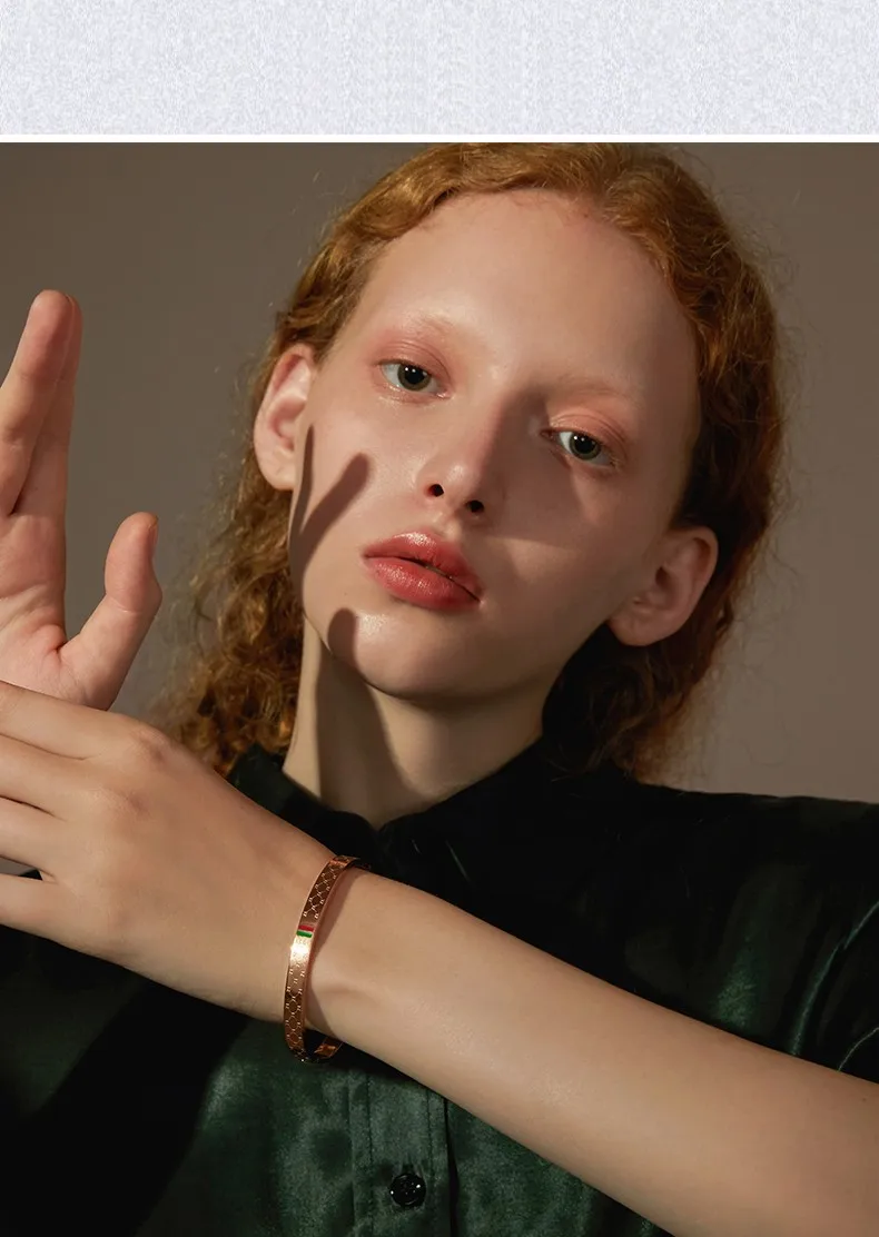 Simple temperament Joker Japan and South Korea version of the tide cross grain titanium steel rose gold bracelet