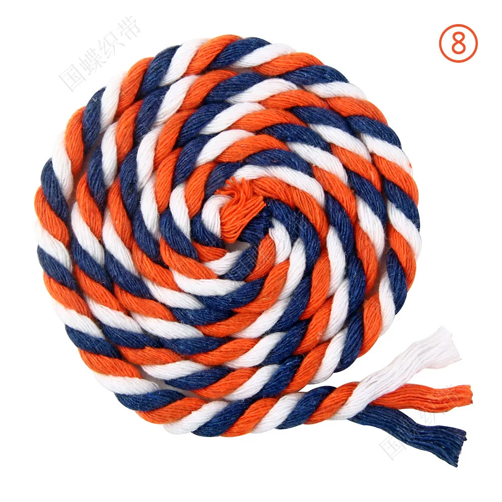 4649371049_968450333