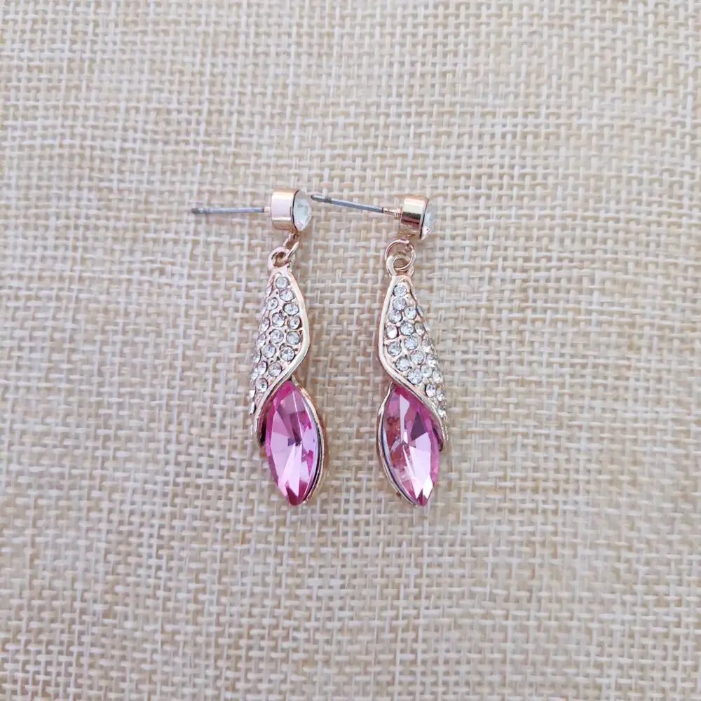 

QiLeSen High Jewelry Crystal Zircon, 925 Sterling Silver Desert Light Gold Rose Red Women's Stud Earring Gift, E0179