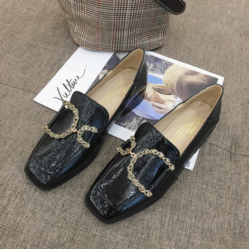 

Vintage Heels Patent leather Women Pumps Platform 2019 Autumn Mid Heel Leather Loafers Office Shoes Fashion Women's Pumps 2019