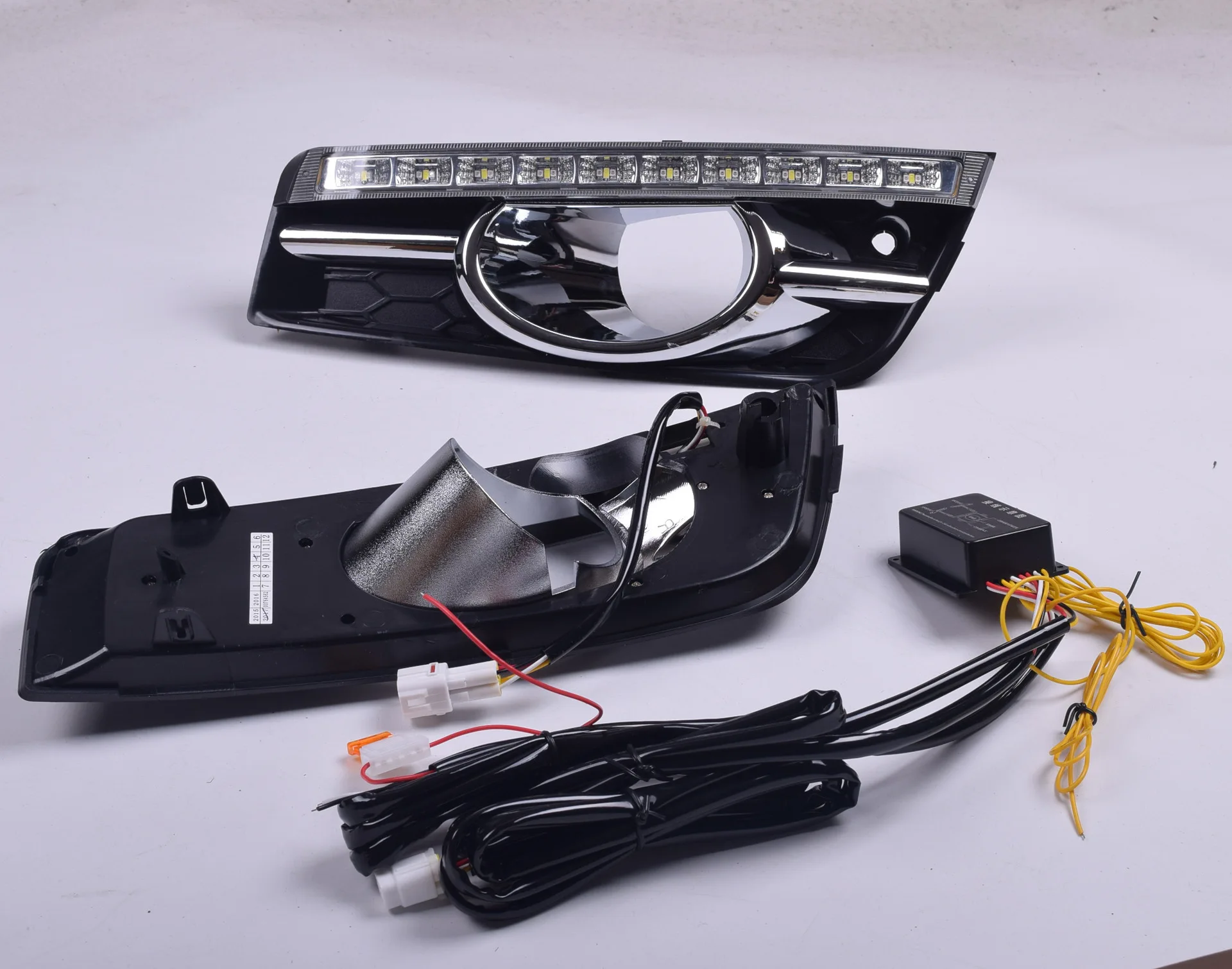 ECAHAYAKU Светодиодный дневной ходовой светильник DRL для Chevrolet Cruze 2009 2010 2011 2012 противотуманный Дневной светильник с указателем поворота затемненный светильник 2 шт