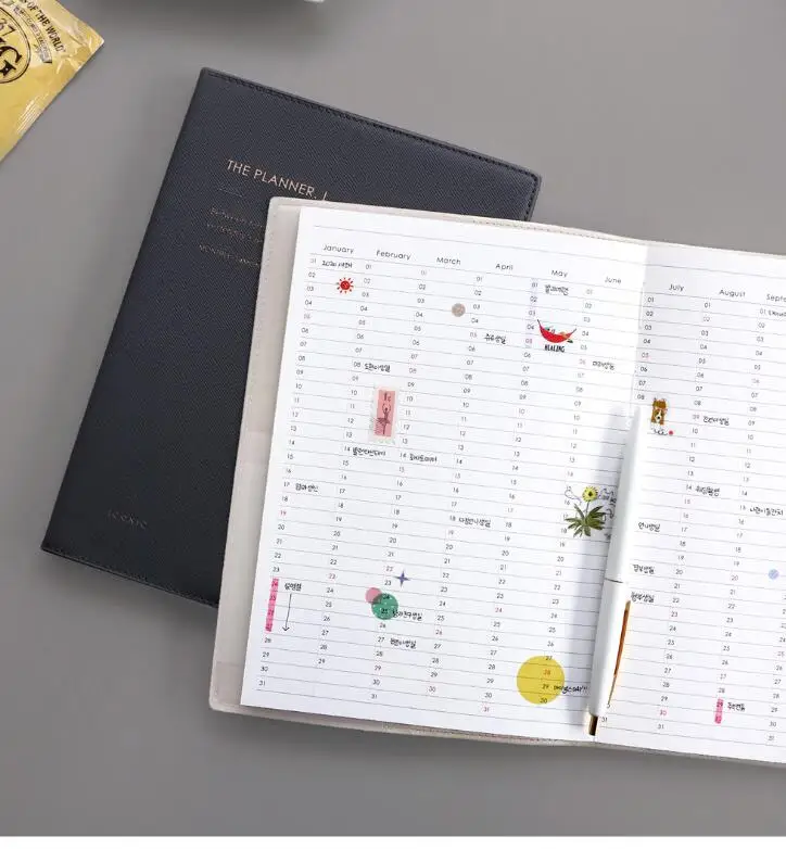 The planner L Cool Office Fashion Monthly Plan Book 80 Sheets