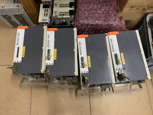 ACOPOS 1180 8V1180. 00-2 с AC112/AC123 используется один, серводвигатель, хорошая работа