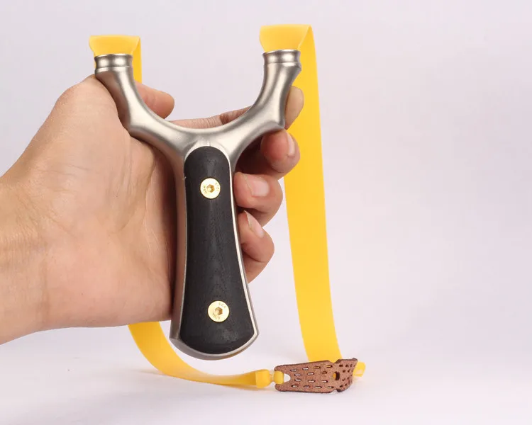

Professional Slingshot Stainless Steel Shooting Slingshot Removable Portable Outdoor Composite Bow Sports Platform Equipment
