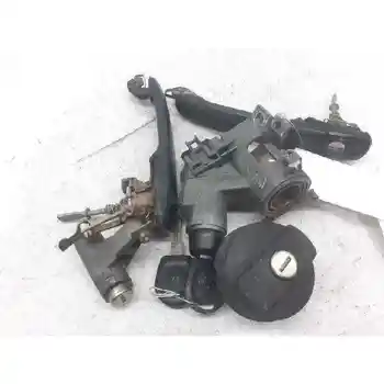 

357905851 SET BOWLER HATS VOLKSWAGEN POLO SALOON (6N1)