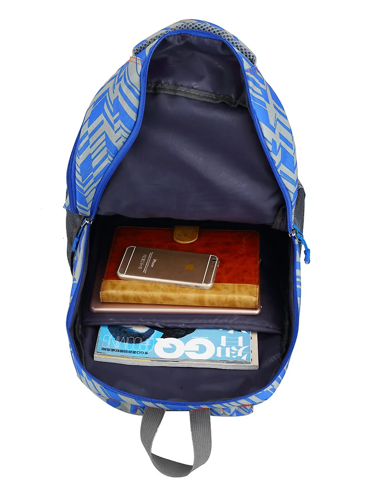 8364939105_1126999152