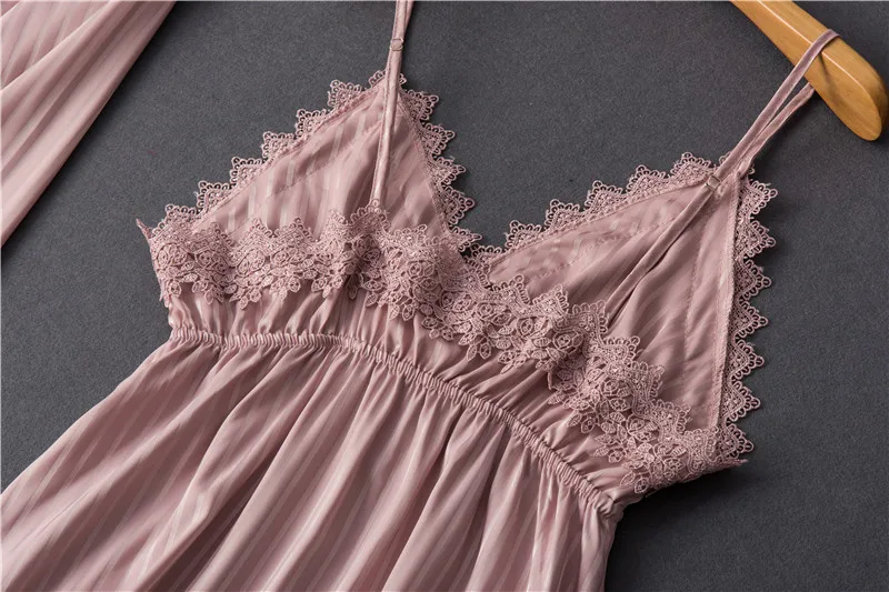 18812700965_1061836450