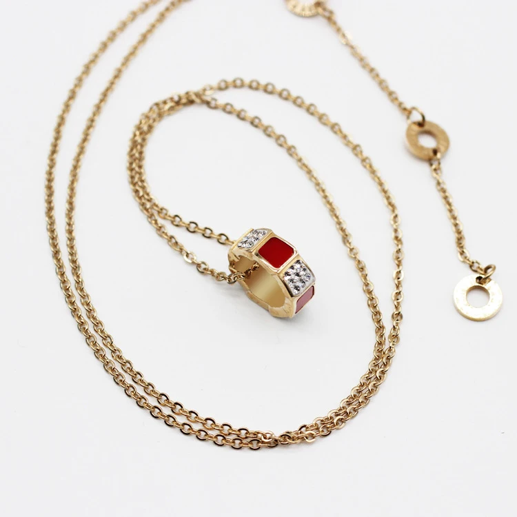

Wholesale High Quality Titanium Snake Bone Shell Elegant Necklace Pendants Pendant Fine Jewelry Chain Accessories Jewel Women