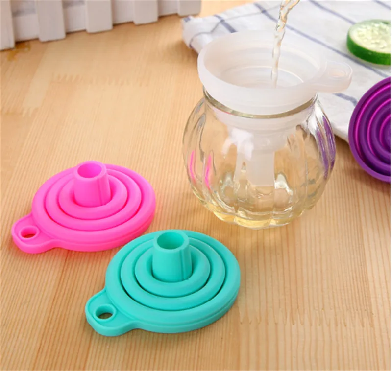 

1PC Silicone Folding Telescopic Long Neck Funnel Creative Household Liquid Dispensing Mini Funnel Kitchen Tools