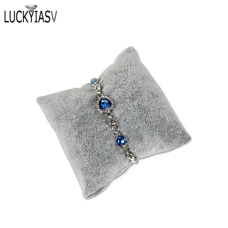 H2baaee5bdc59465fbde4a5d4c6dbdb61y Wholesale Jewelry Pillow Stand Velvet PU Leather Holder Organizer Bracelet Case Bangle Anklet Watch Display Photography Prop