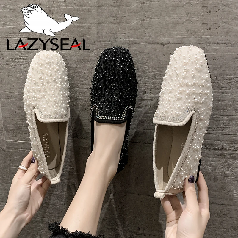 Мокасины LazySeal женские на плоской подошве лоферы украшенные стразами и жемчугом
