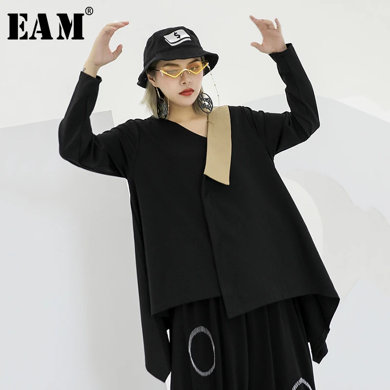 

[EAM] Women Black Spliced Asymmetrical Loose Fit T-shirt New V-Neck Long Sleeve Fashion Tide All-match Spring Autumn 2019 1A421