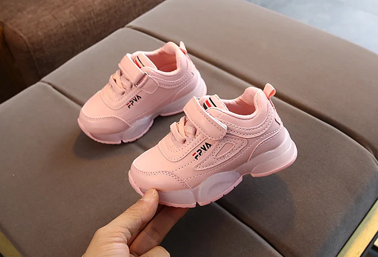 12095413457_1264033049