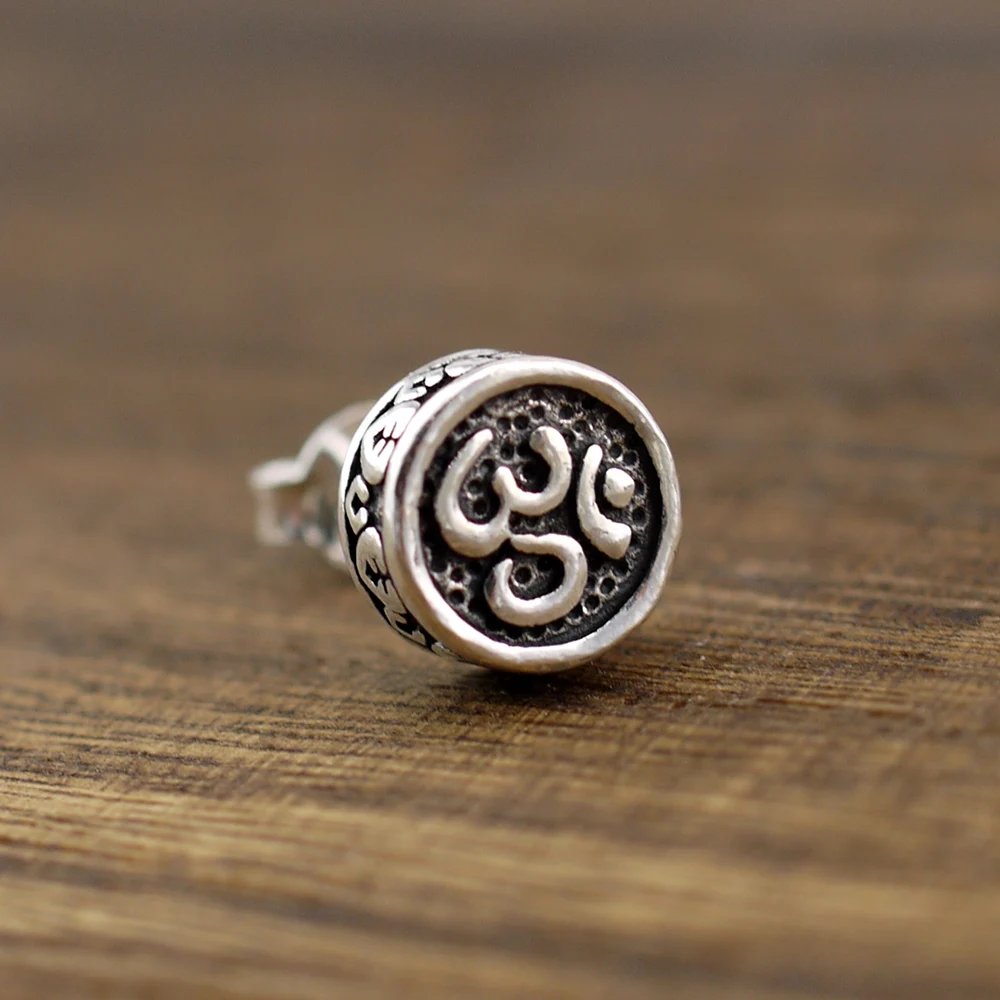 925 Твердые стерлингового серебра Тибетский ОМ АУМ одиночные серьги-гвоздики ювелирные изделия A1051
