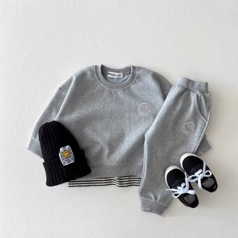 

Autumn New Baby Clothes Set Smile Face Boys Hoodie Suit Fashion Girls Sweatshirts Newborn Set Newborn Clothes 9M-3T
