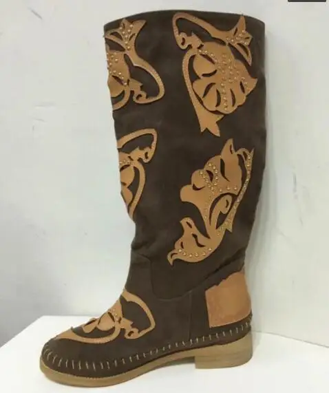 Black White Khaki Rivets Studded Carved Leather Patchwork Knee High Suede Leather Martin Boots Round Toe Flat WomanLong Boots - Цвет: as picture