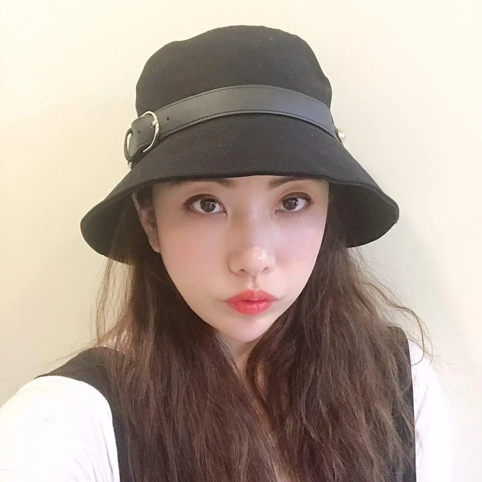 leather and cotton solid Bucket Hat Fisherman Hat outdoor travel hat Foldable Sun Cap Hats for Men and Women 578