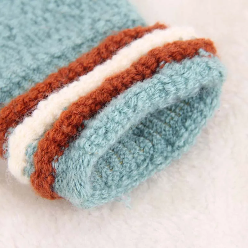 Fashion Touch Screen Gloves Thickening Pompom Winter Gloves Stretch Full Finger Gloves Mittens For Women Man Guantes