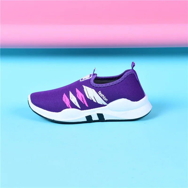 

2019 new fashion casual shoes 44.15