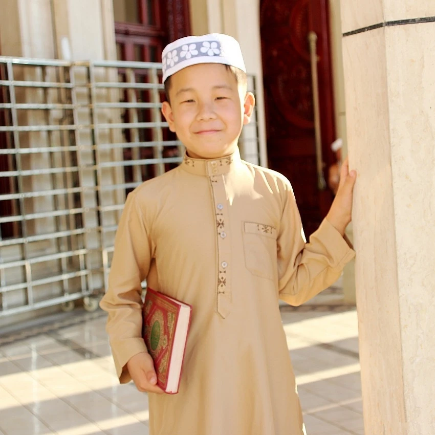 Детская мусульманская одежда для мальчиков, костюм халаты для мальчиков, abaya, Дубай, Арабская одежда, кафтан, ИД, молитва, тюбэ, 30-52