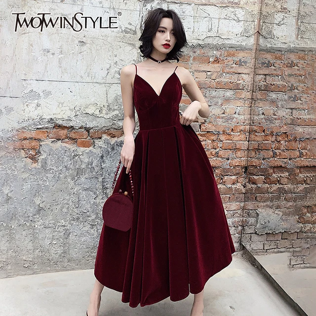 TWOTWINSTYLE Summer Backless Dress For Women V Neck Spaghetti Strap Sleeveless High Waist Sexy Party Dresses Female 2020 Fashion 1