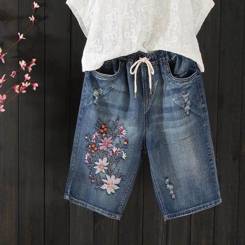 Summer Thin Flower Embroidered Shorts Jeans Woman Holes Ripped Ladies Vacation Beach Capris Denim Shorts Pants jean femme Summer Thin Flower Embroidered Shorts Jeans Woman Holes Ripped Ladies Vacation Beach Capris Denim Shorts Pants jean femme