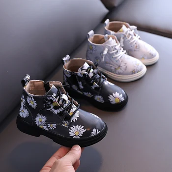 

Children's boots 2020 new autumn girls anti slip Martin boots boys shoes Korean version of the British style 1-3 years old