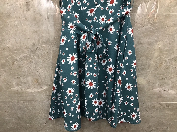 winter new women short sleeve V-neck lace waist print dress 1011