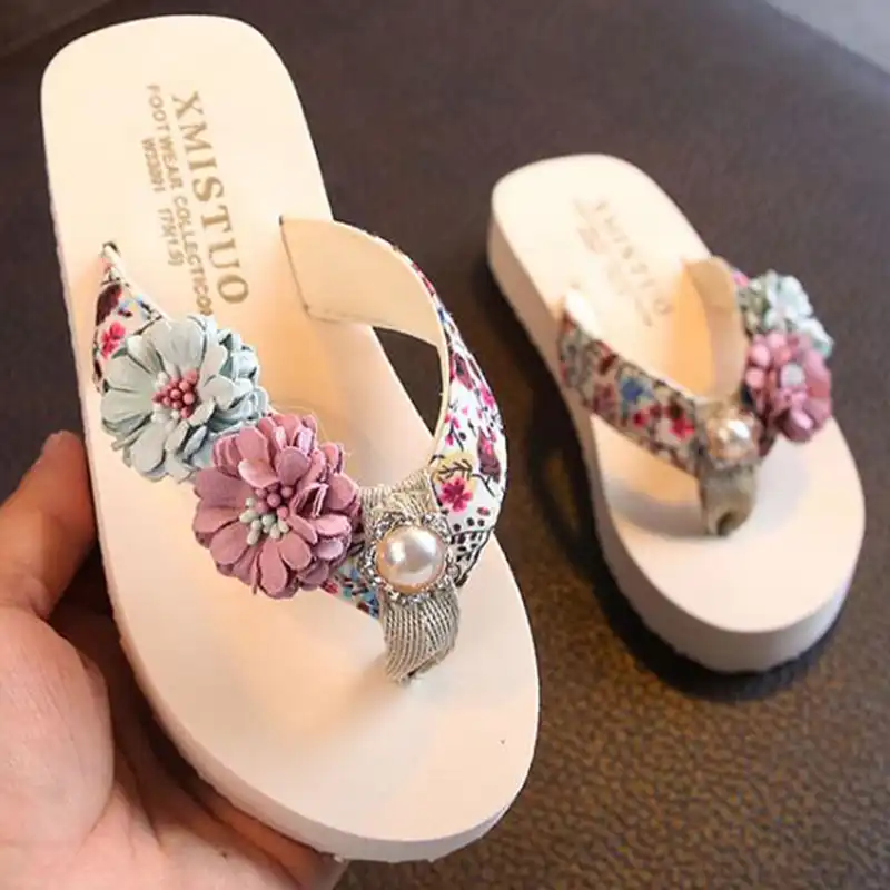 girl slipper sandal