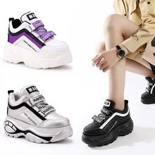 Новинка; сезон весна; Стильная Спортивная обувь для женщин; модная обувь на высокой толстой подошве; обувь защитная обувь