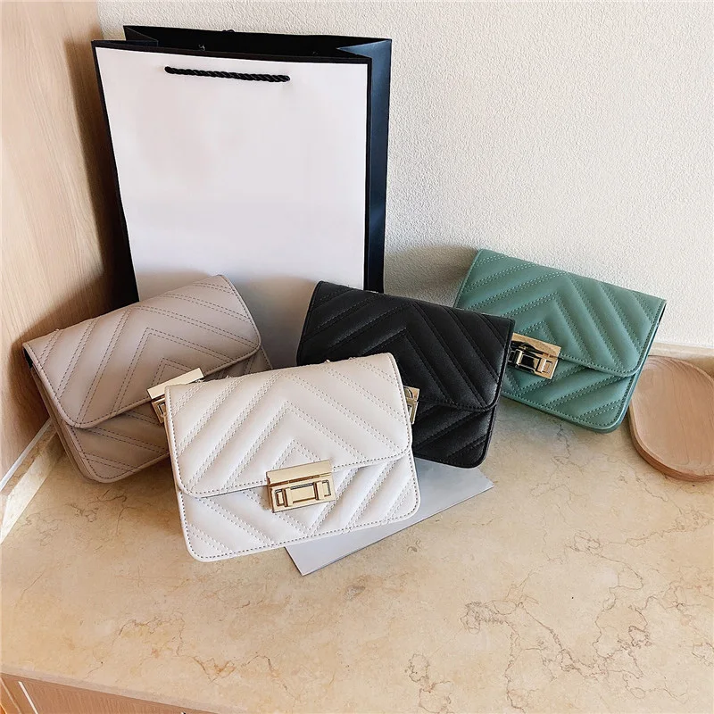 

New 2020 Female Winter Fashion All-Match Shoulder Bags Solid Color Women Chain Small Square Bag Street Trend Hand Messenger Bag