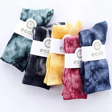 Новинка красочный узелковое окрашивание катания на скейтборде. Хлопок Harajuku носки для HipHop Sox в этническом стиле пара Длинные носки до колена, Meias