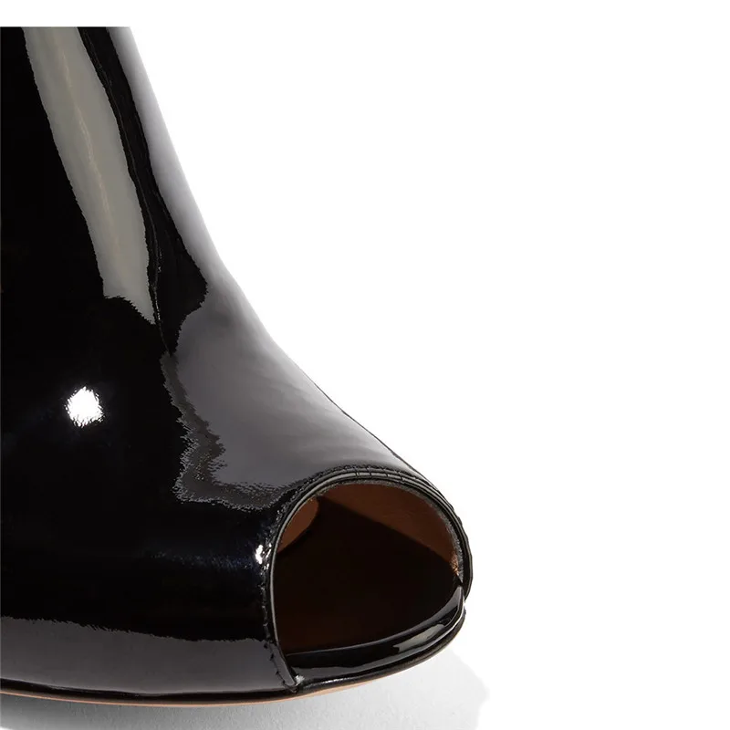 9957526679_617710707