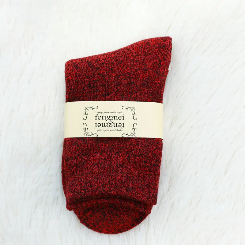 Зимние теплые носки женские новые шерстяные кашемировые платья повседневные плотные Носки Для Полотенец женские зимние Бархатные женские носки однотонные - Цвет: Бургундия