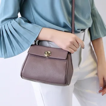

2020 Summer New European and American Fashion Portable Women's Bag Shoulder Messenger Bag Lock Bag