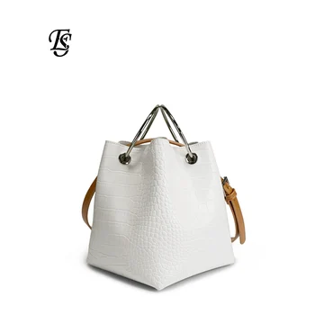 

ESHUNFA Women Bag Single Shoulder Bag Adjustable Shoulder Strap Crocodile Texture Minimalist Design Handbag Silver Ring Handle