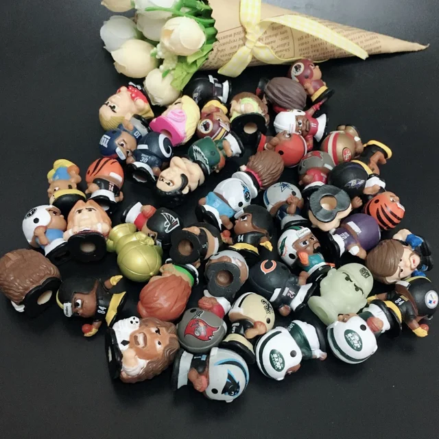 50pcs/lot Cute American Baseball Football Player Model Toy 2-3cm Kids Toy Model Figures Hobby Collectible Mix Random Sending 5