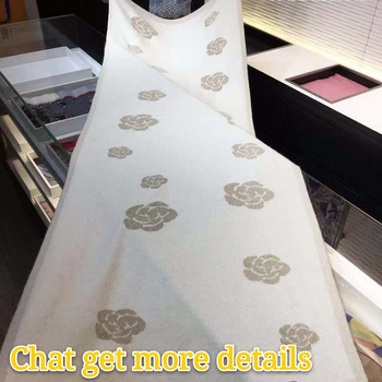 

2020 new lady's cashmere wool shawl scarf comfortable generous free of postage for gifts of the four seasons